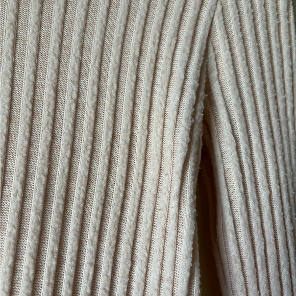 Mock turtleneck long sleeve top - Picture 4 of 4